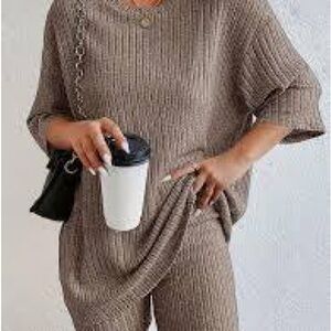 ⭐️SET⭐️ ultra-cozy ribbed knit lounge set, Size Medium